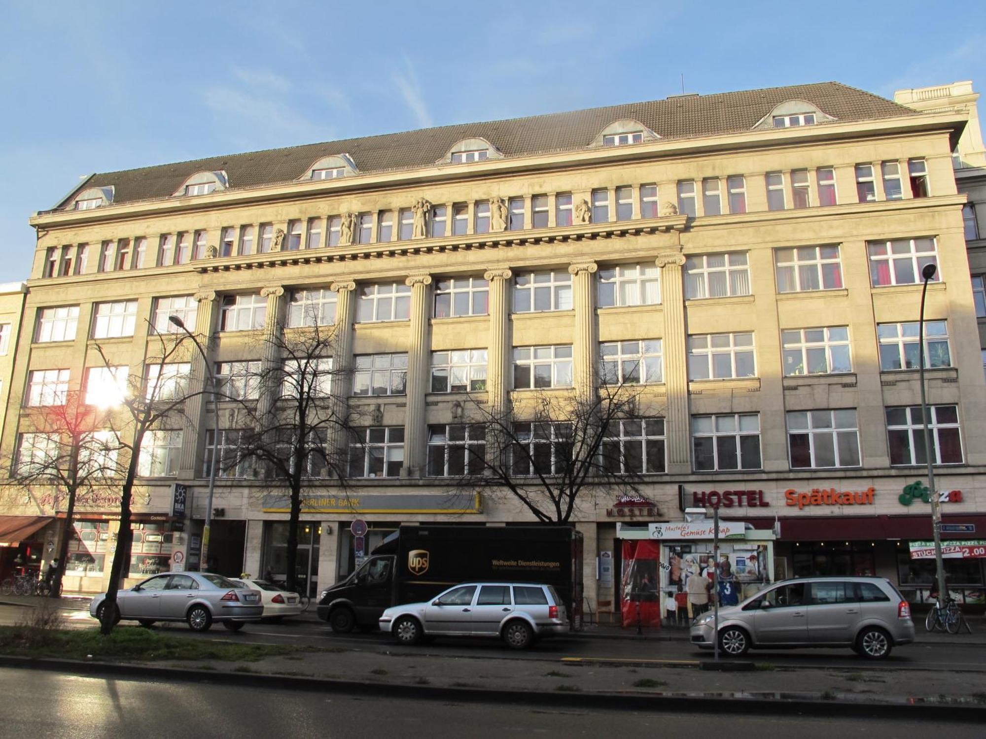 Metropol Hostel Berlin Exterior photo